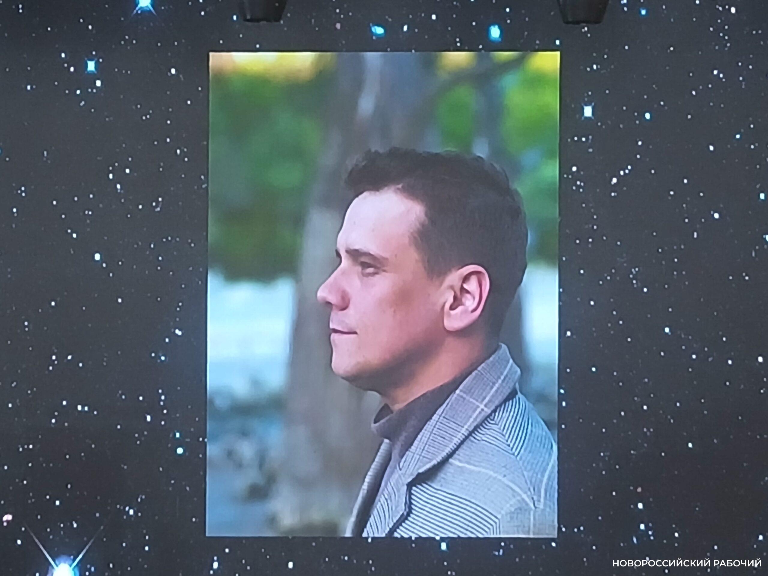 «Любил людей и помогал». Новороссийск простился с Александром Соболевым, общественным деятелем новой формации