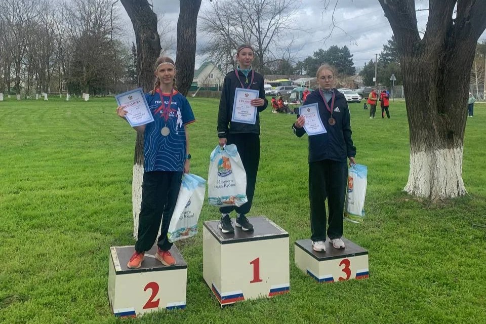 Новороссийской легкоатлетке не хватило сотой секунды до золота