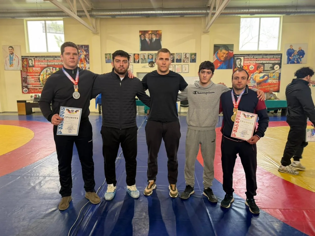 Новороссийские борцы завоевали путевки на чемпионат России