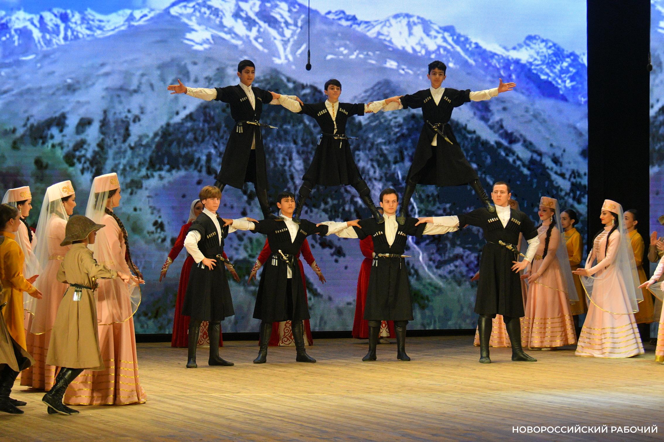 В Новороссийске ярко и красиво отметила 5 –летие местная Осетинская автономия