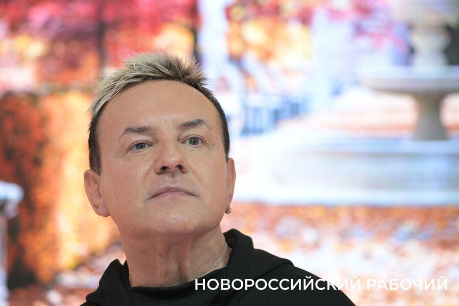 В Новороссийске госпитализировали бывшего солиста группы «АукцЫон»