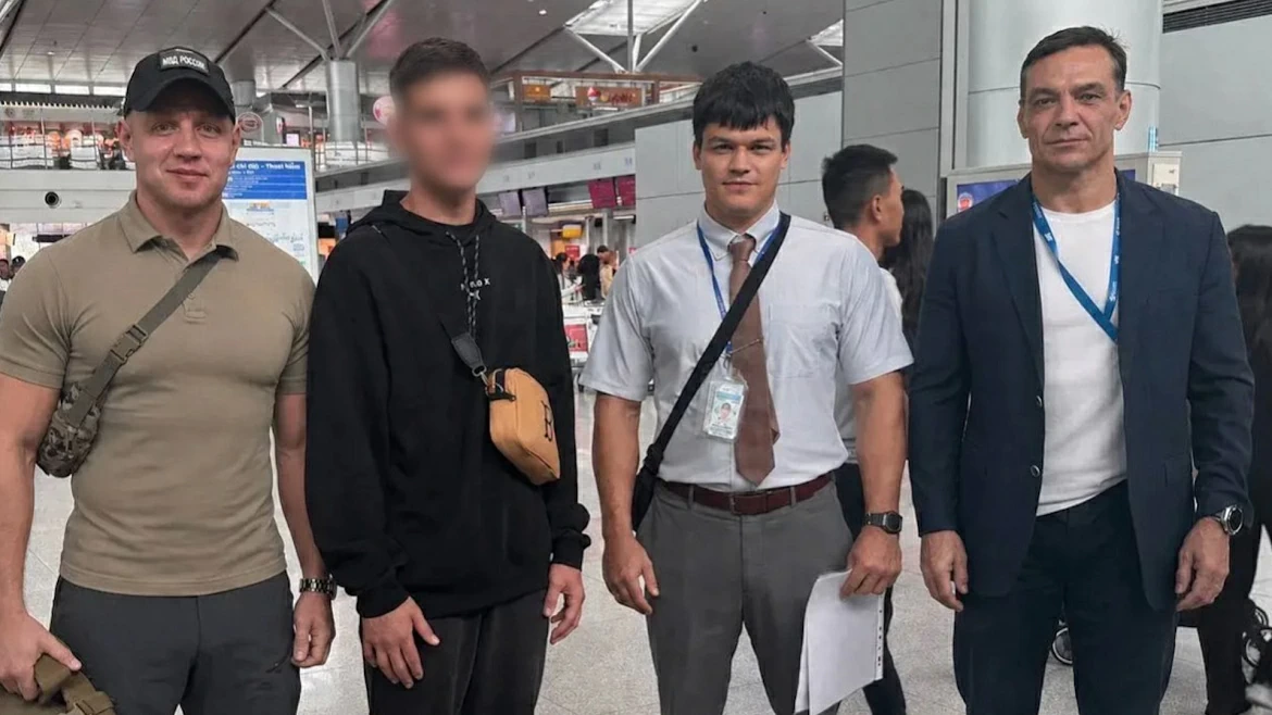 Охотника на мидий в бухте Новороссийска поймали во Вьетнаме