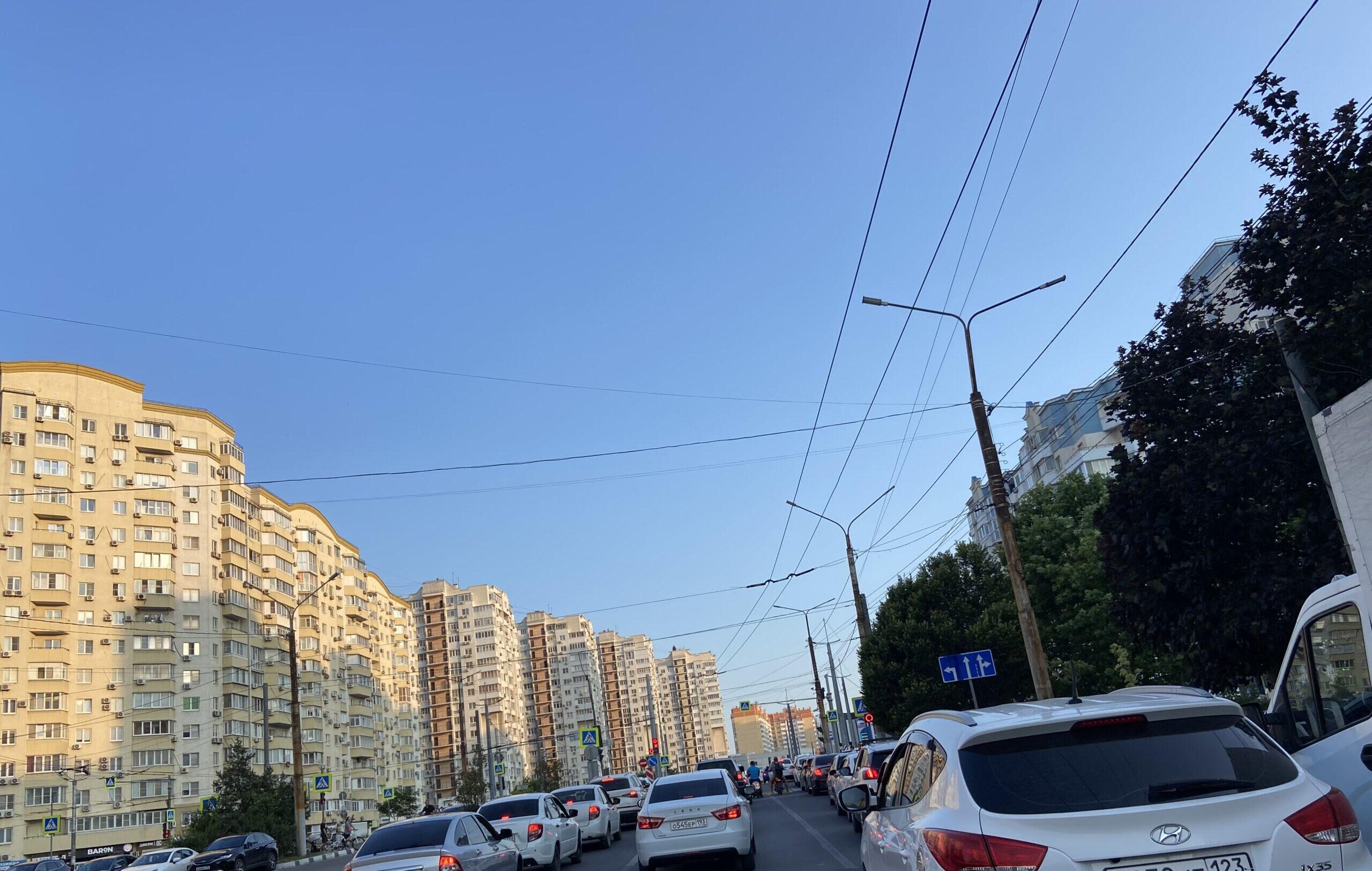 В Новороссийске почти исчезли пробки – трафик упал наполовину