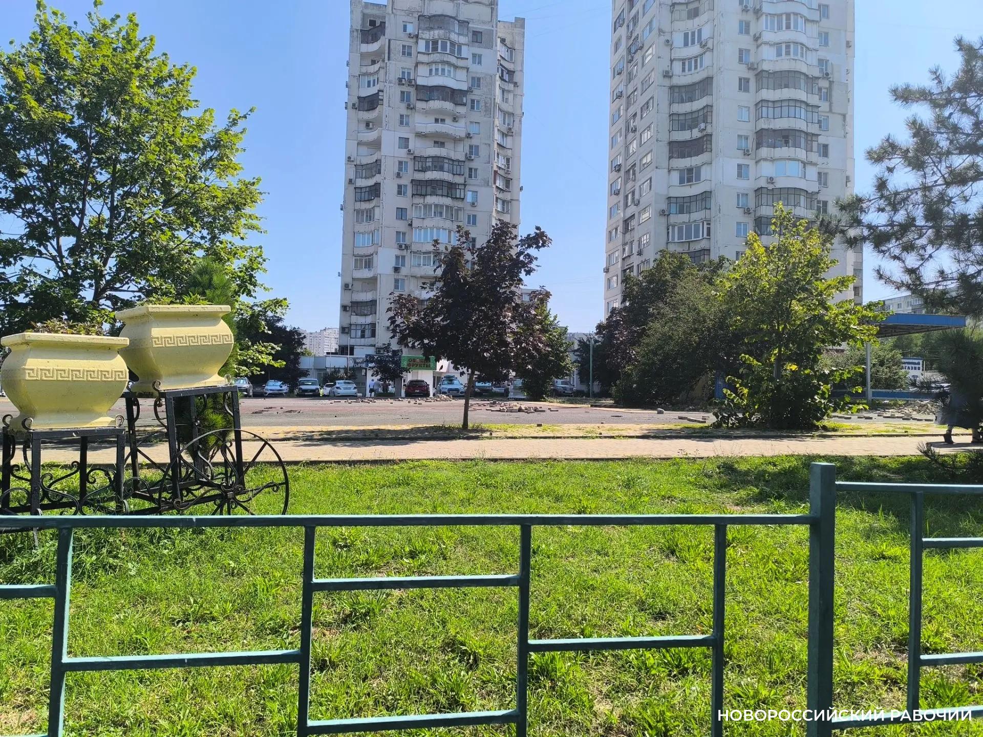 В Новороссийске детскую площадку построят на магистральной теплотрассе