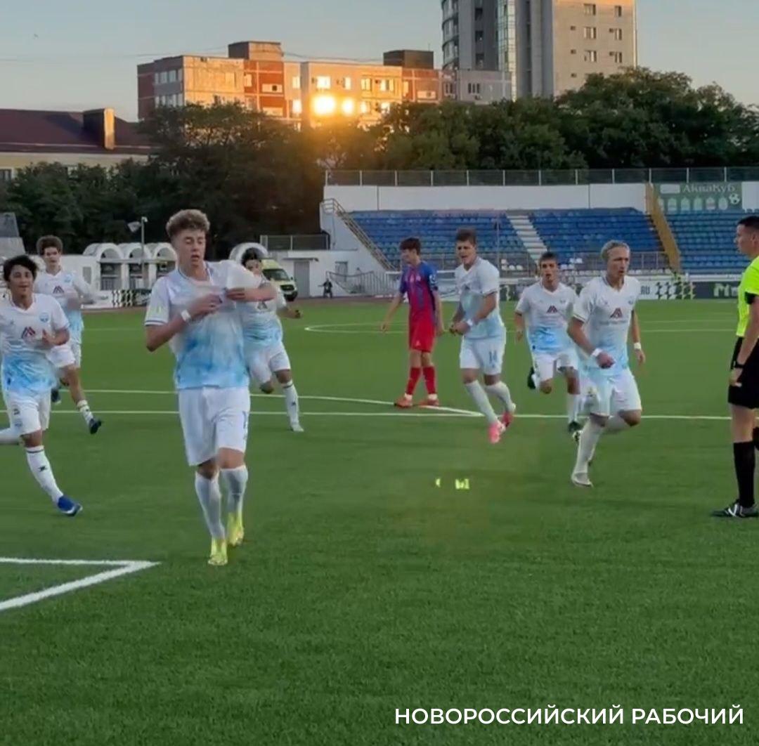 В Новороссийске матч без зрителей закончился победой «Черноморца» 5:1