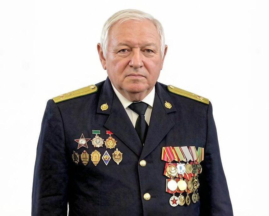 Новороссийск простится с Александром Корсуворовым