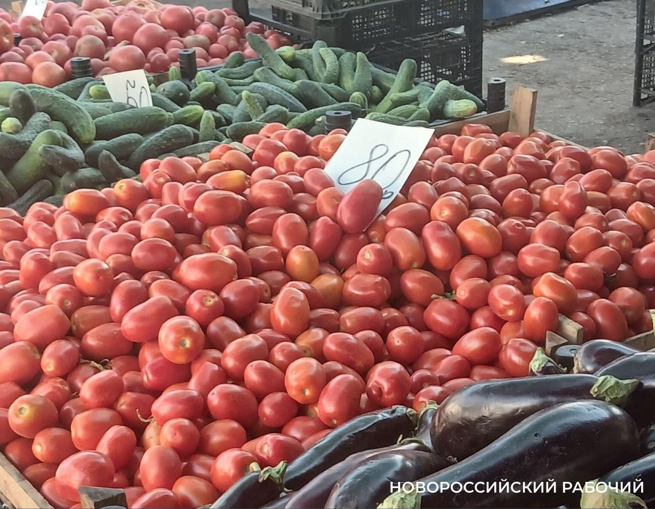 Огурцы дорожают, помидоры дешевеют: пора ли делать заготовки в Новороссийске