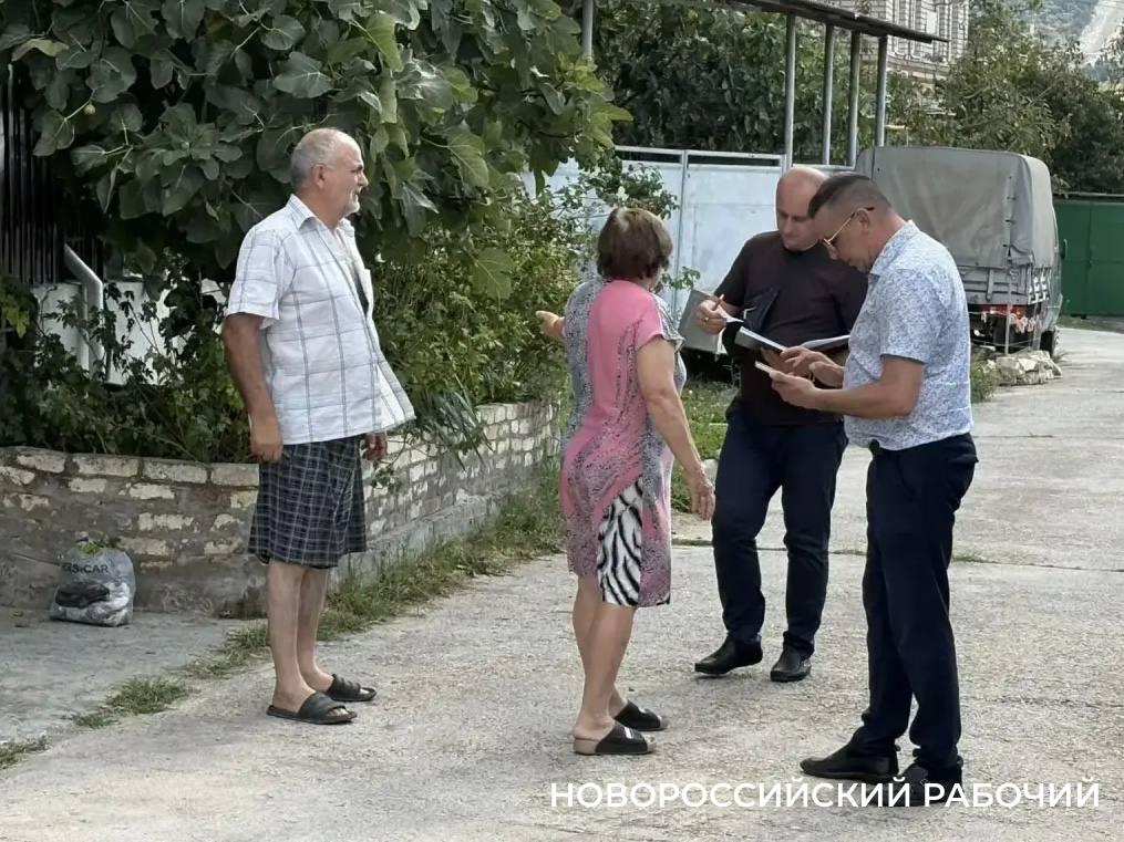 472 квартиры и 69 частных домов повреждены после атаки на Новороссийск