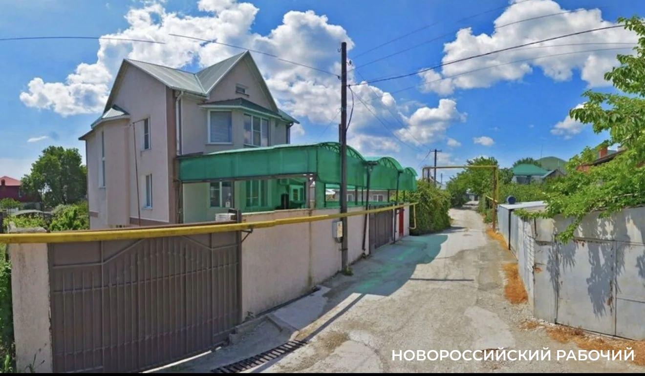 В пригороде Новороссийска суд запретил работу пансионата для стариков