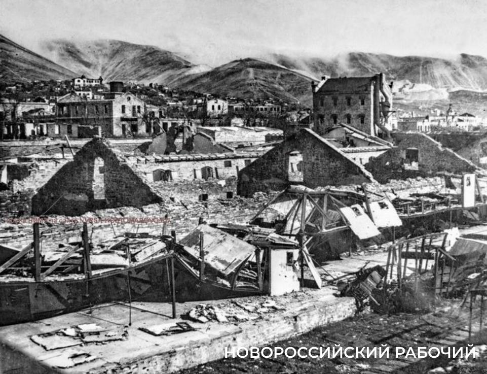 После возвращения в родной Новороссийск грели и холодные стены