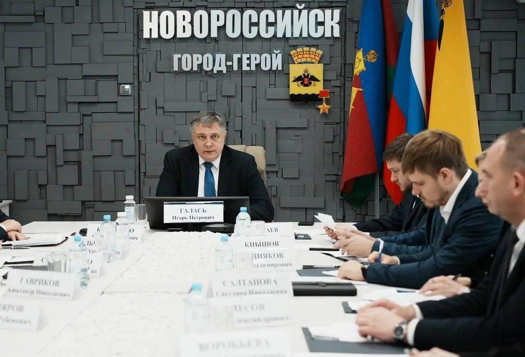 Вице-губернатор, открывавший логистический центр в Новороссийске, стал ответчиком по иску на 970 млн рублей